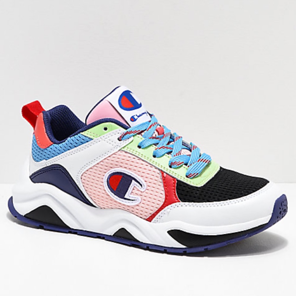 ~Women’s Champion Rainbow 🌈 sneakers~